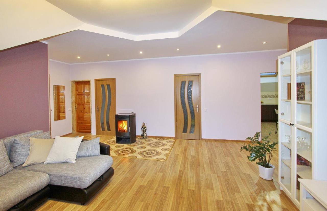 Apartments By The Lake With Fireplace Trakai Exterior photo